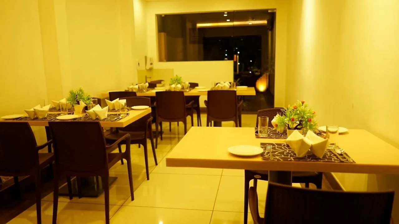 Silver Storm Resort Athirappilly