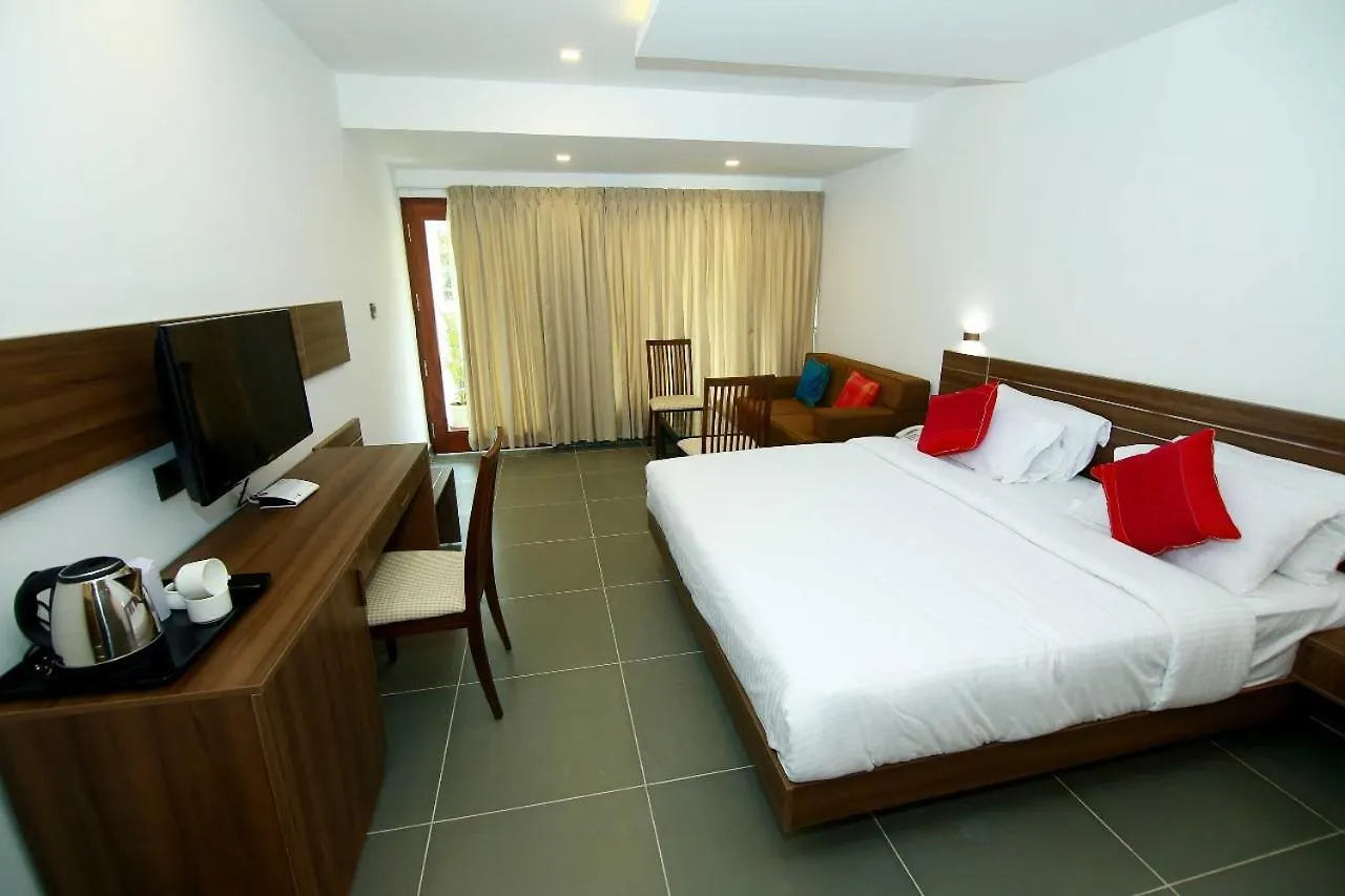 Bed & Breakfast Silver Storm Resort Athirappilly
