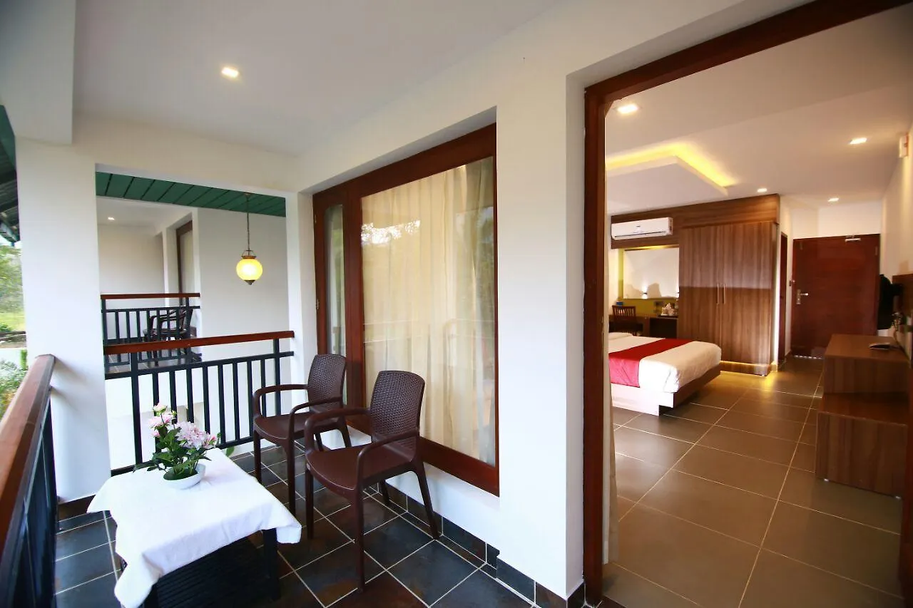 Bed & Breakfast Silver Storm Resort Athirappilly