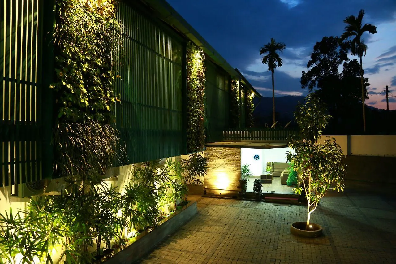 Bed & Breakfast Silver Storm Resort Athirappilly India