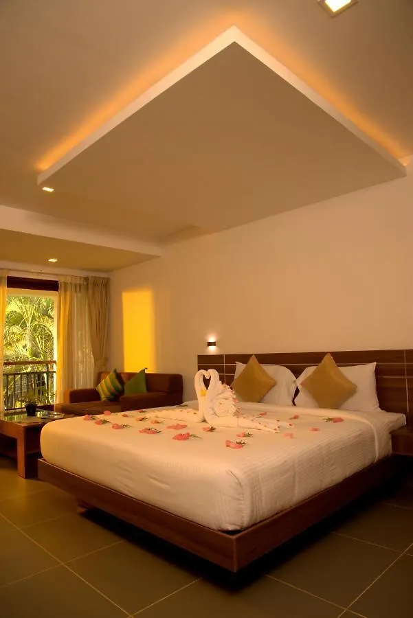 Silver Storm Resort Athirappilly